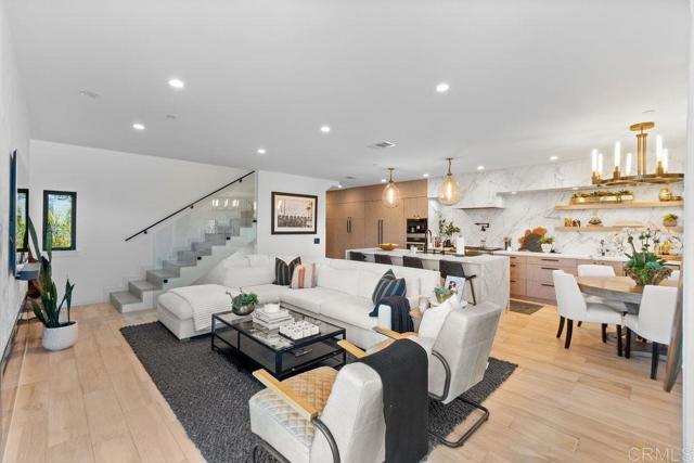 Building Photo - 3301 Lincoln St