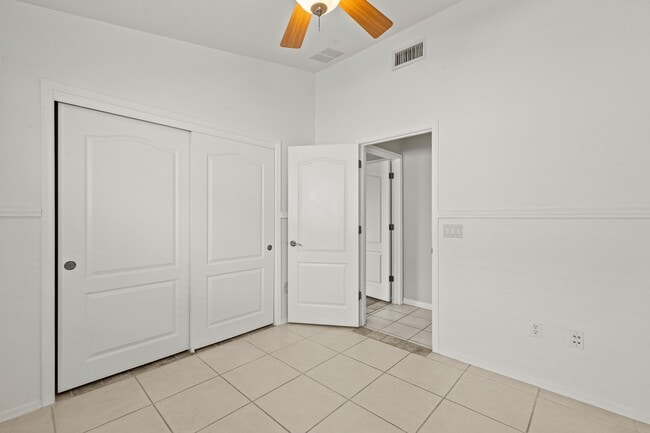 Building Photo - 6673 E Cooperstown Dr