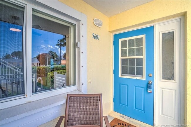 Building Photo - 5601 NE Gulfstream Way