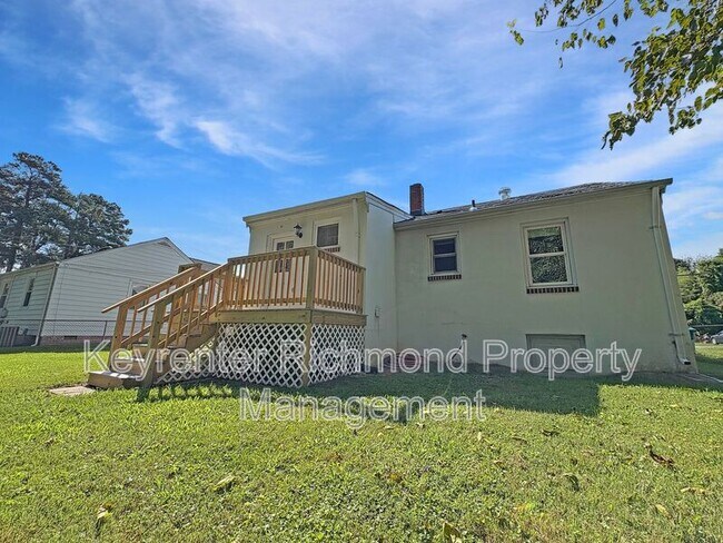 Building Photo - 2902 Irisdale Ave