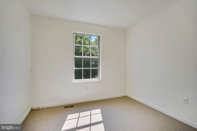 Building Photo - 6356 Shaundale Dr