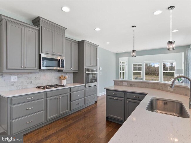 Building Photo - 26300 Tributary Blvd