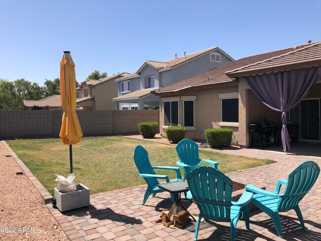 Building Photo - 4427 E Firestone Dr