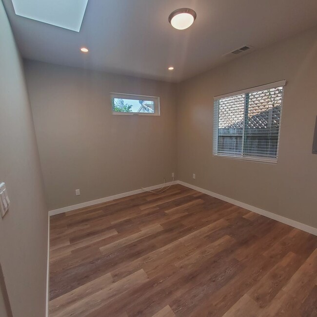 Building Photo - A Great Value in Pleasant Hill Poet's Corn...