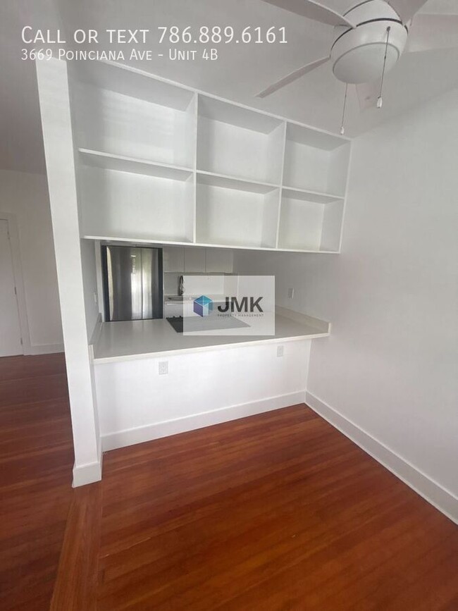 Building Photo - Modern 1-Bedroom Apartment with Private Pa...