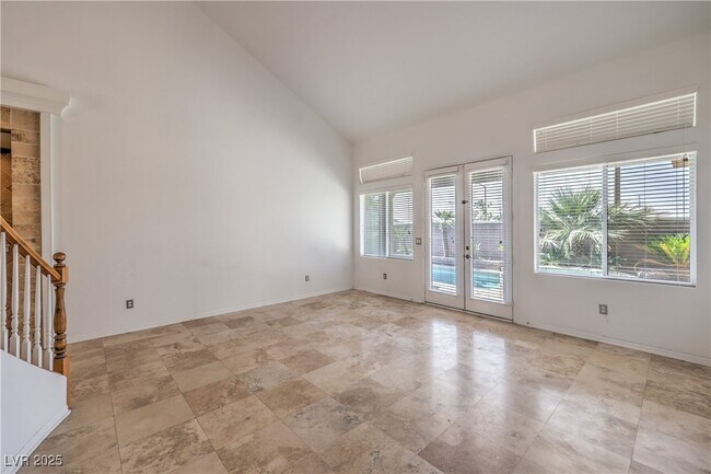 Building Photo - 10227 Sunset Gardens Dr