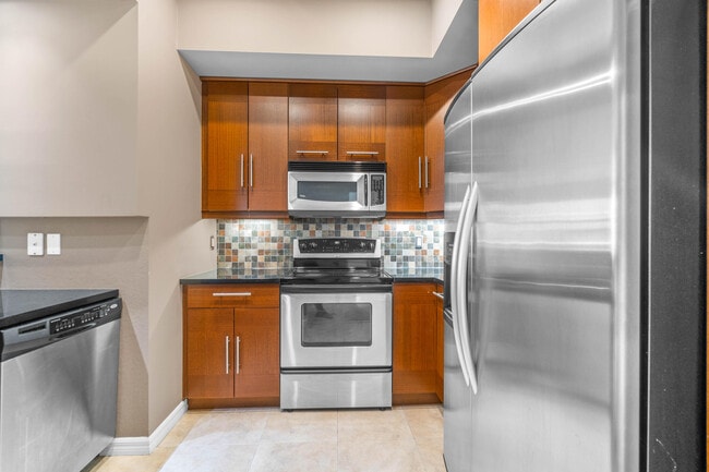 Building Photo - 3116 Grandiflora Dr