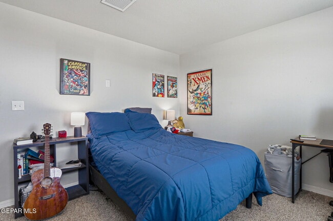 Building Photo - 13852 Paseo De La Luna Ave