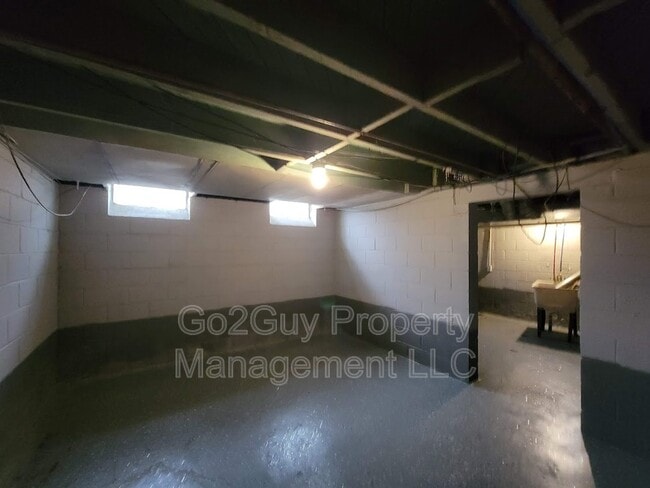 Building Photo - 9106 Evergreen Rd