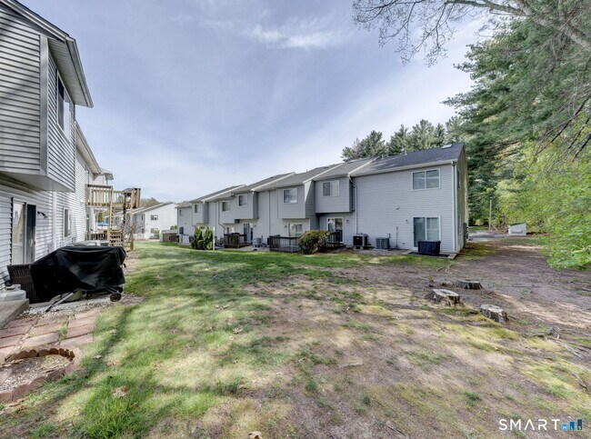 Building Photo - 155 Redstone Hl Rd