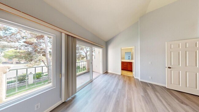 Building Photo - 7254 Shoreline Dr