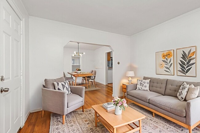 Building Photo - 4495 Anatole