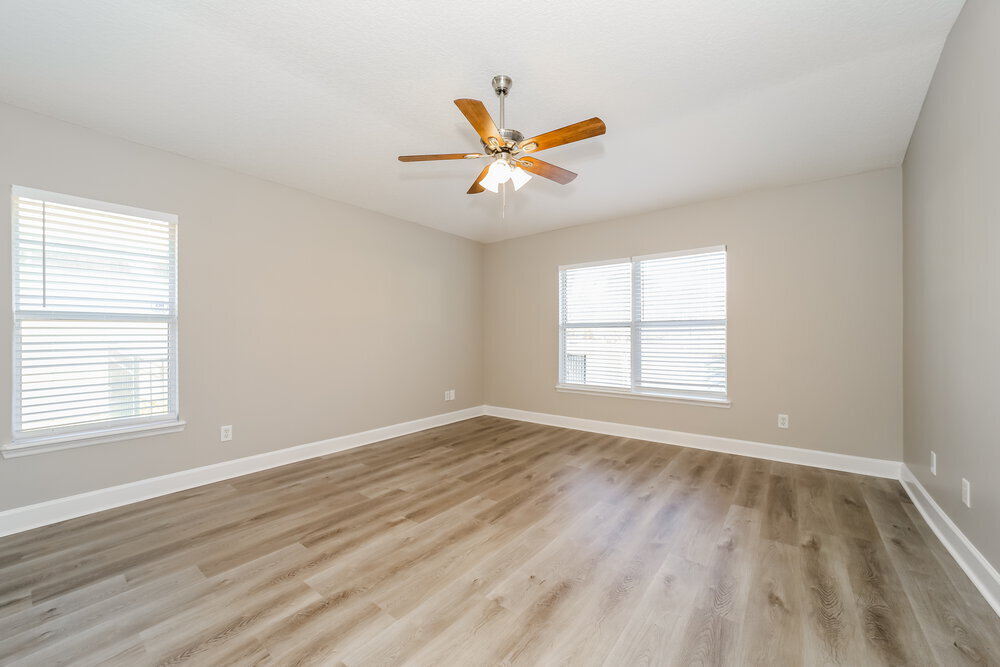 Building Photo - 136 Linda Lake Ln