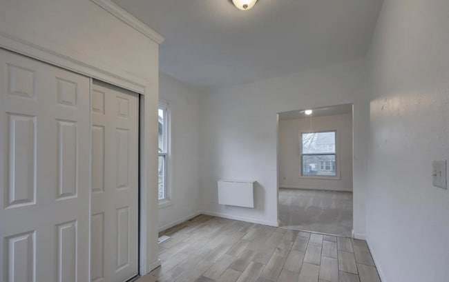 Building Photo - 614 N Wall Ave