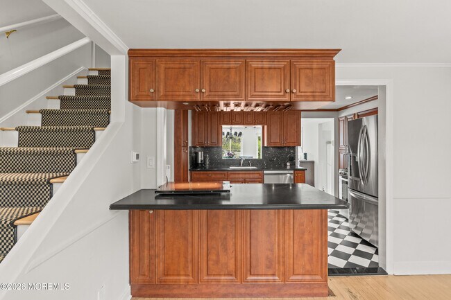 Building Photo - 608 Corlies Ave