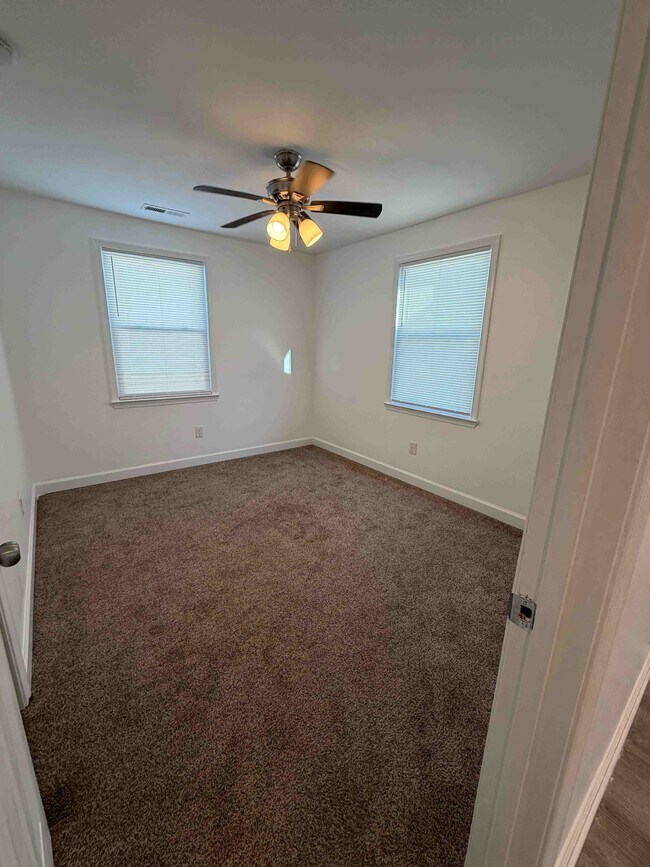 Building Photo - 182X Kitty Hawk Rd