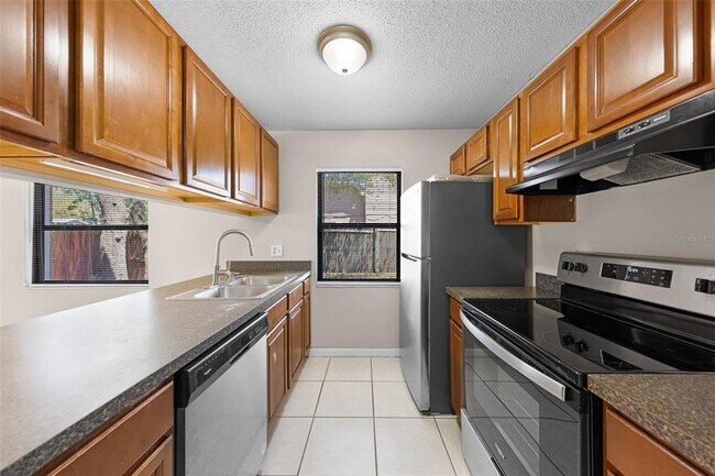 Building Photo - 2530 Kamnic Ct