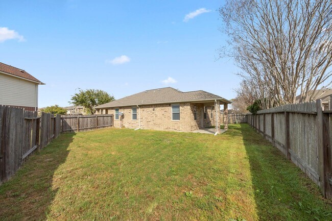 Building Photo - 20935 Brodie Ln