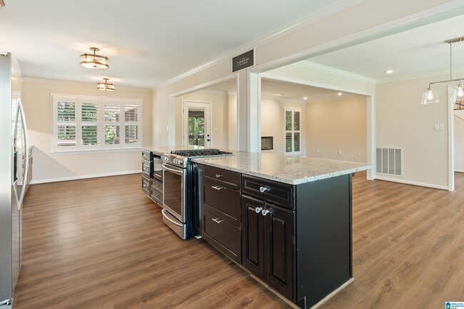 Building Photo - 5249 Meadow Garden Ln