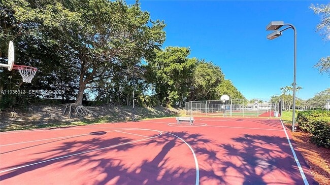 Building Photo - 7818 Dixie Beach Cir