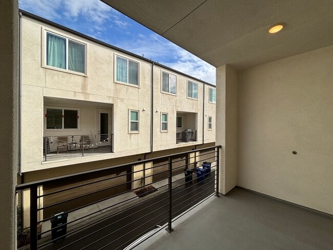 Building Photo - Beautiful 3BD/2.5BA Townhouse in San Ysidro W/ W/D, A/C, 2-Car Garage, Balcony, and Community Parks!