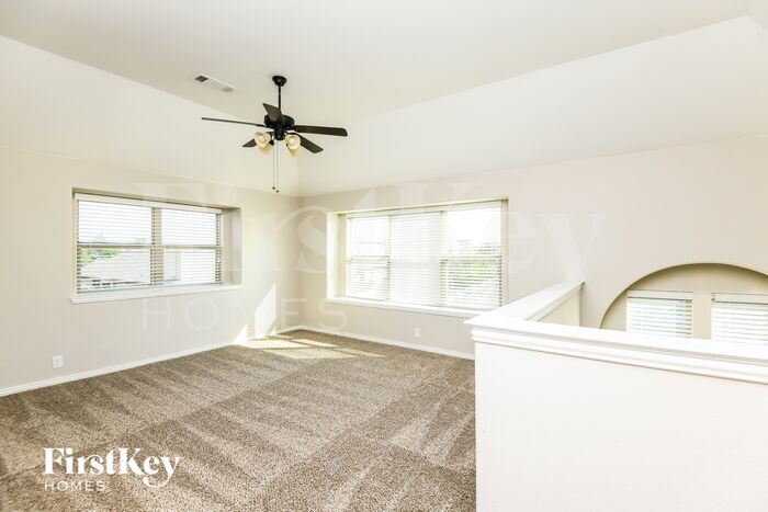 Building Photo - 826 Graham Dr