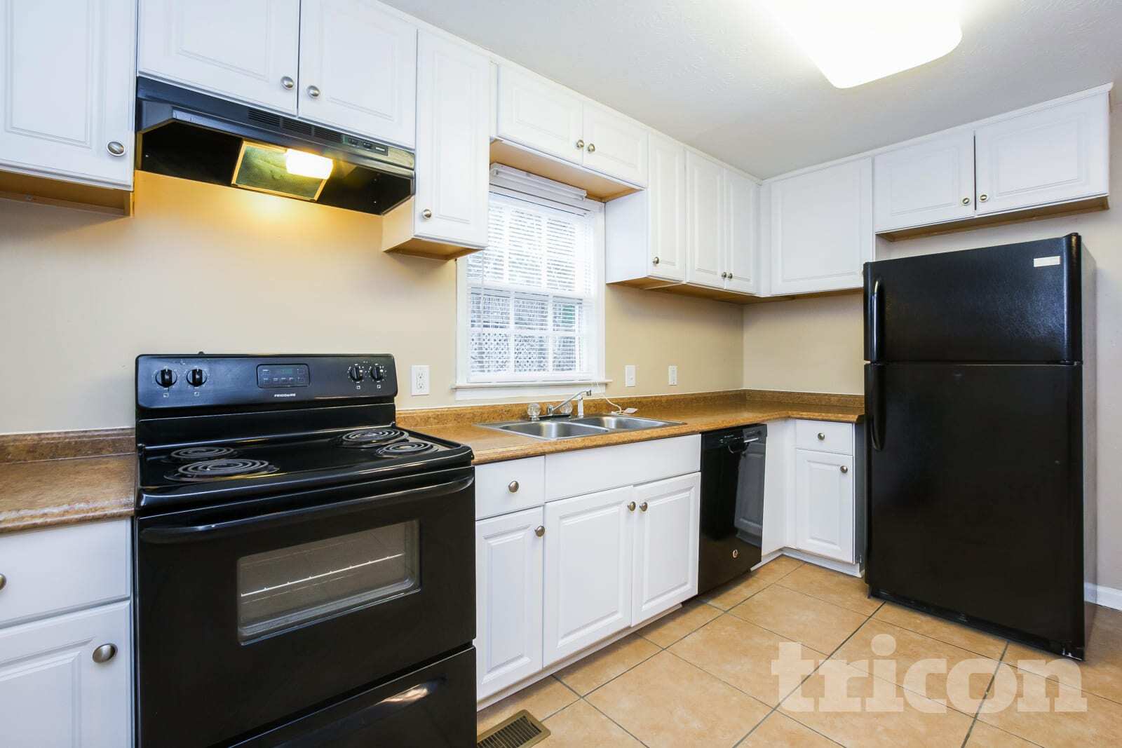 Building Photo - 55 Henson Cir