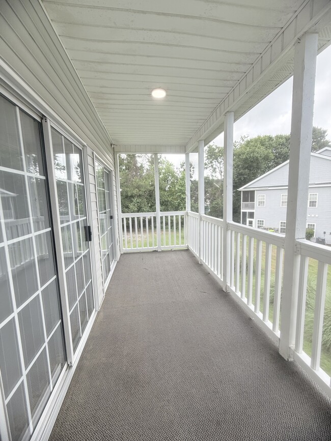 Building Photo - 5034 Belleglen Ct