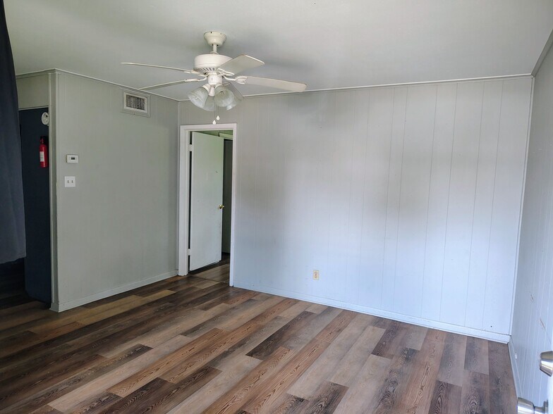 Building Photo - 16211 FM 3083