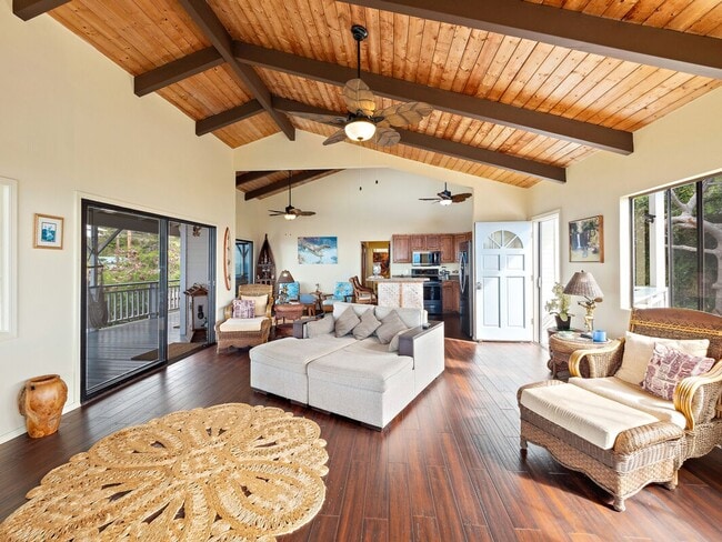 Building Photo - 3Bd 2Ba Furnished Home:  Pet Friendly with Fantastic Ocean Views!