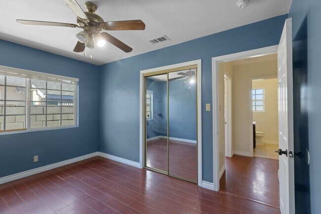 Building Photo - Spacious Mission Hills Home – Modern Comfort in a Prime Location!