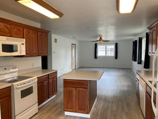 Building Photo - 107 N Rufus St