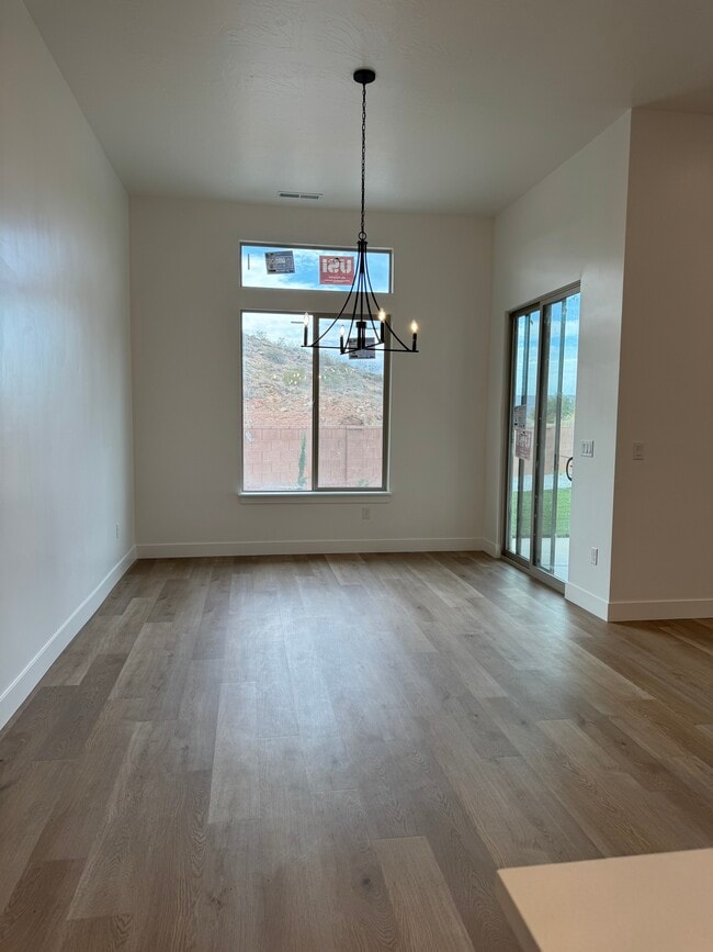 Building Photo - 1593 E Dihedral Dr