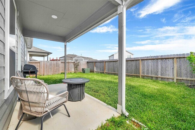 Building Photo - 23823 Escardilla Dr