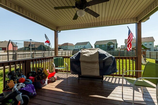 Building Photo - 3753 Tradewinds Terrace