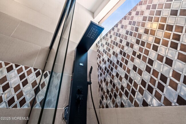 Building Photo - 512 Deal Rd