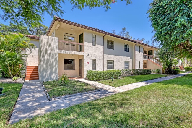 Building Photo - 21662 Arriba Real