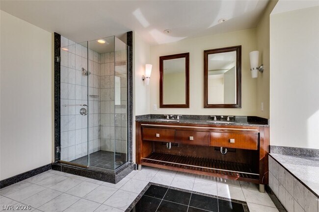 Building Photo - 2700 Las Vegas Blvd S