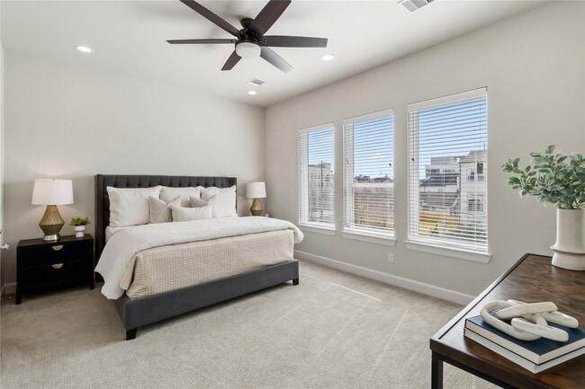 Building Photo - 1509 Elgin St