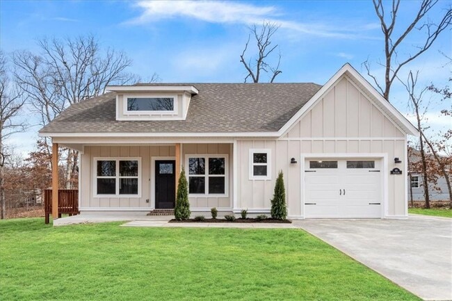 Primary Photo - 29 Islay Dr