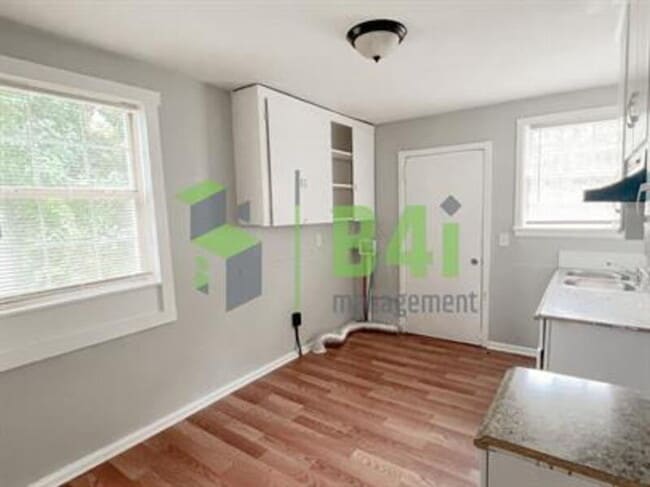 Building Photo - 159 Munson Dr