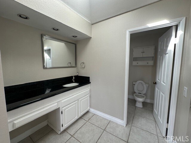 Building Photo - 547 Magnolia Ave