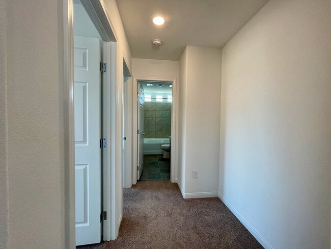 Building Photo - BEAUTIFUL 5 BED 3.5 BATH 3 FLOORS 2 CAR GARAGE SINGLE FAMILY HOME W/ LARGE LOFT & BACKYARD FOR RENT!