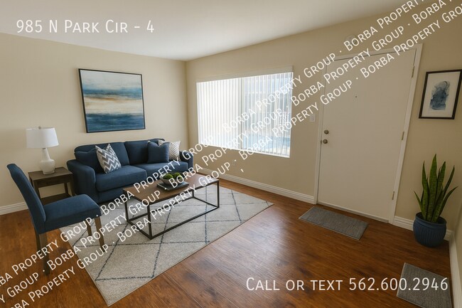 Building Photo - 985 N Pk Cir