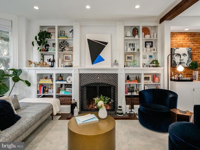 Building Photo - 1450 T St NW