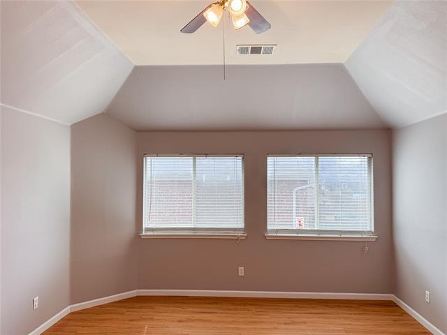 Building Photo - 1212 Maple Terrace Dr