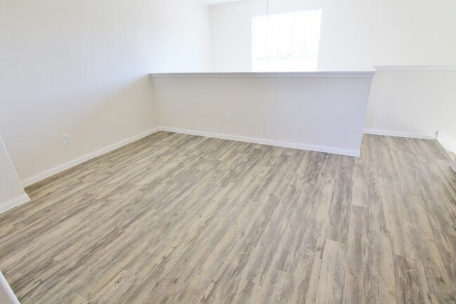Building Photo - 6255 Brenwood Cir