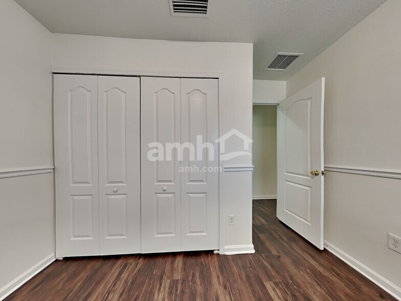 Building Photo - 1236 Nochaway Dr