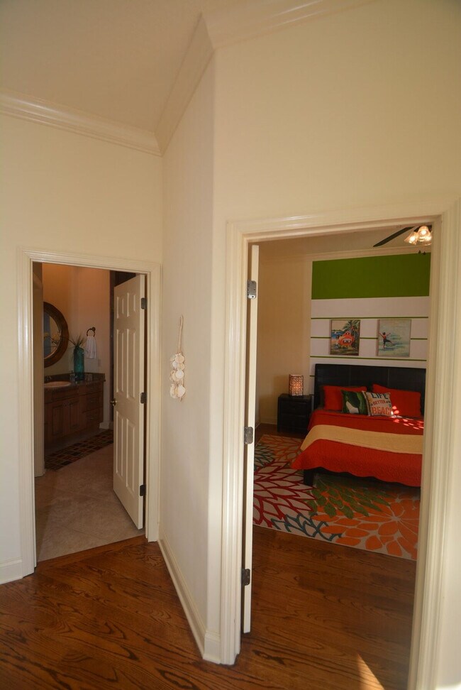 Building Photo - 58 Ocean St