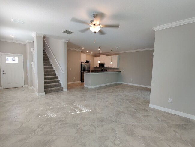 Building Photo - 23240 Willow Glen Way